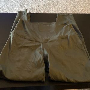 Chill. Play. Move. Leggings